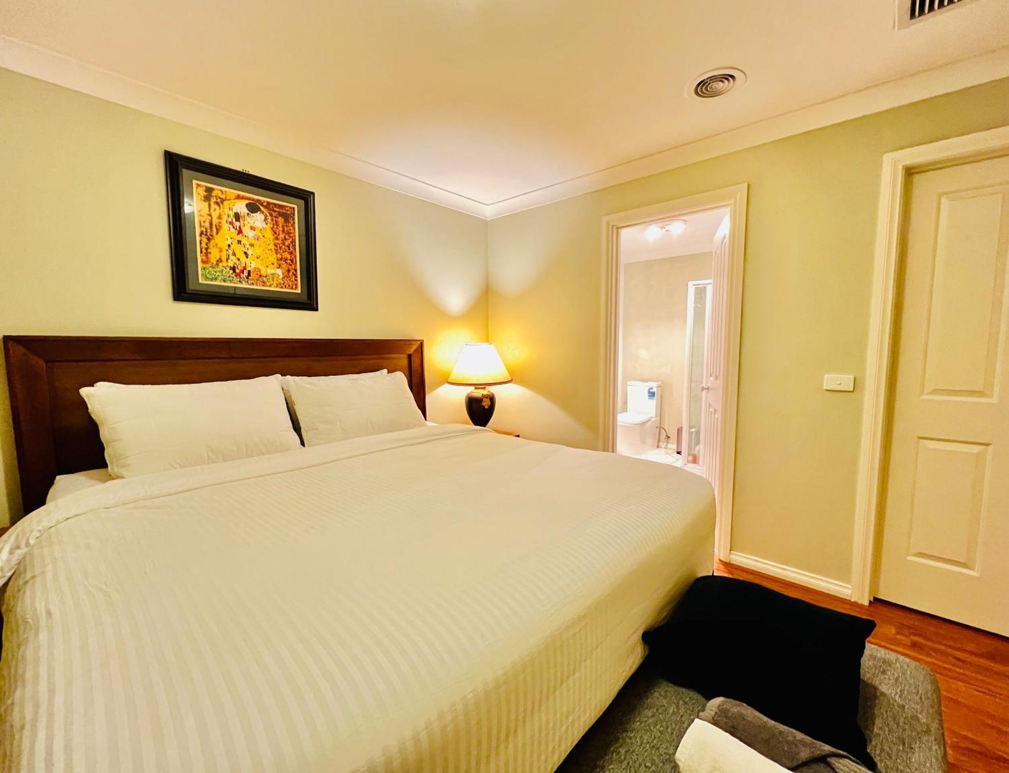Spacious 6 Bedroom Holiday Home 15 Min Away From Melbourne Airport Sydenham Екстериор снимка