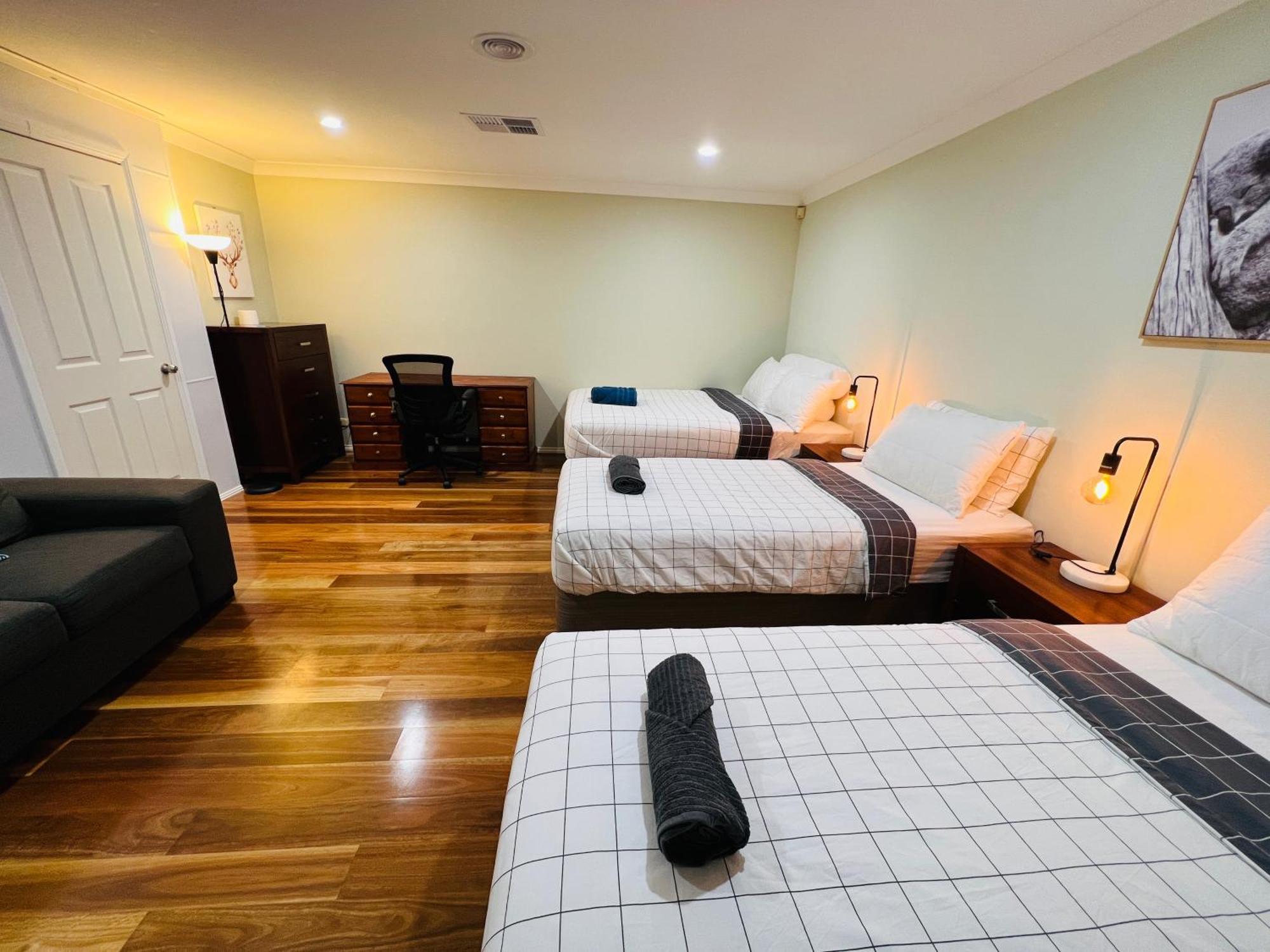 Spacious 6 Bedroom Holiday Home 15 Min Away From Melbourne Airport Sydenham Екстериор снимка