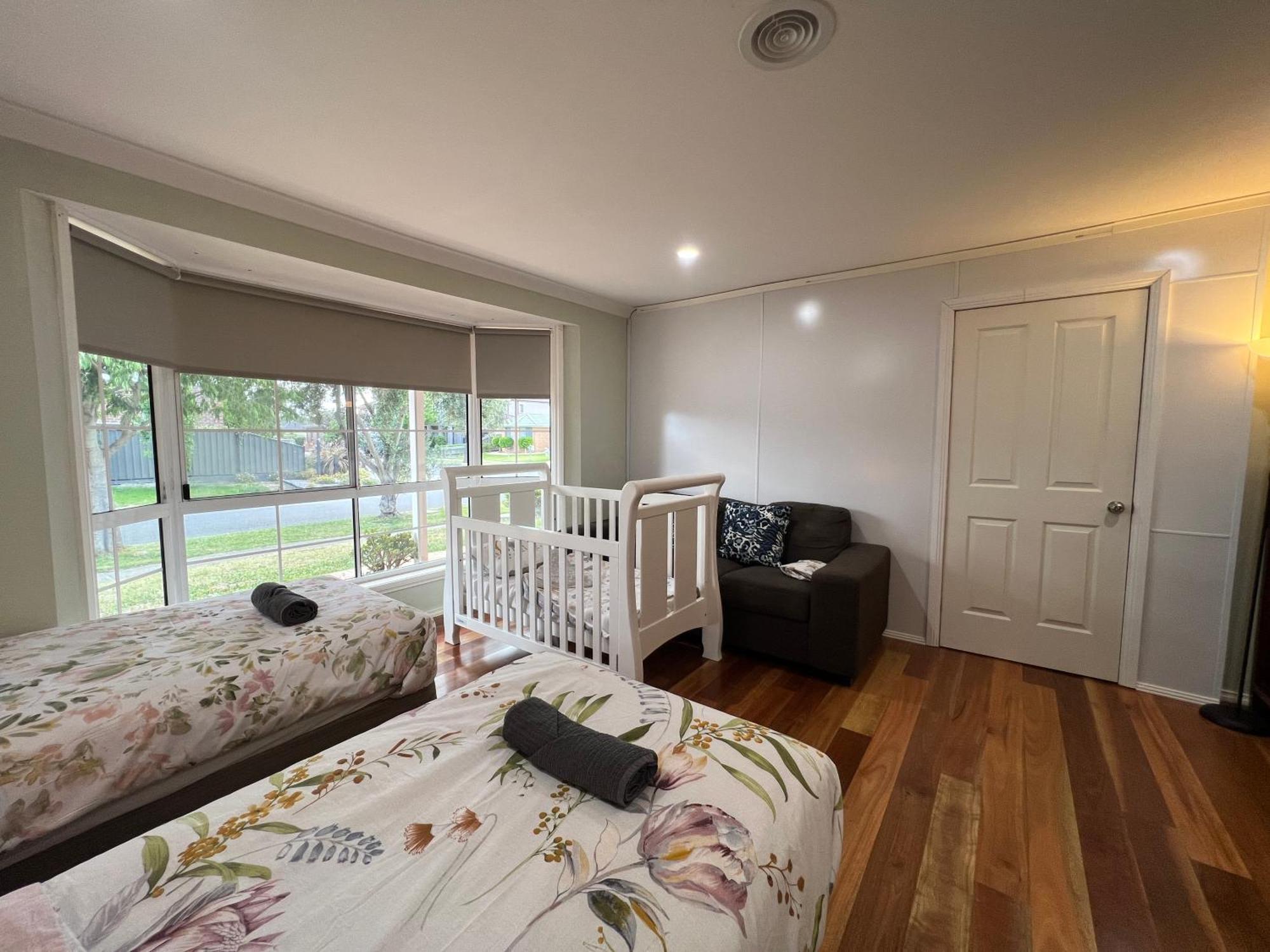 Spacious 6 Bedroom Holiday Home 15 Min Away From Melbourne Airport Sydenham Екстериор снимка