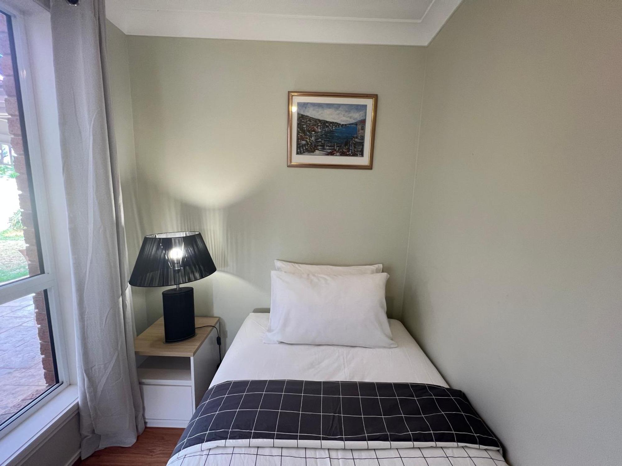 Spacious 6 Bedroom Holiday Home 15 Min Away From Melbourne Airport Sydenham Екстериор снимка