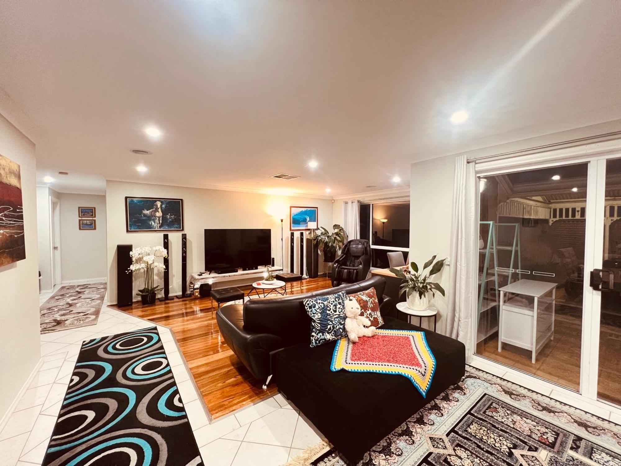 Spacious 6 Bedroom Holiday Home 15 Min Away From Melbourne Airport Sydenham Екстериор снимка