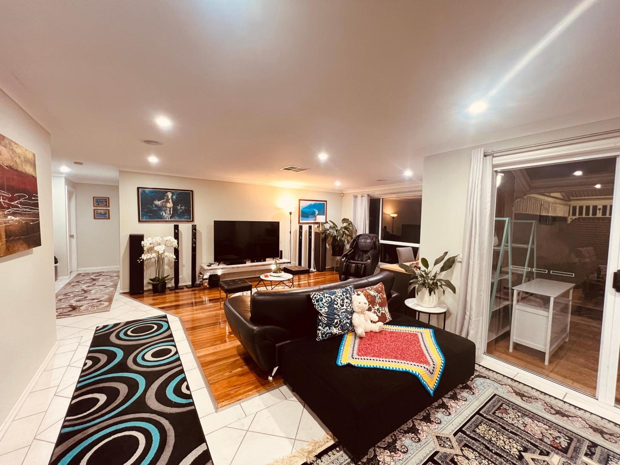 Spacious 6 Bedroom Holiday Home 15 Min Away From Melbourne Airport Sydenham Екстериор снимка