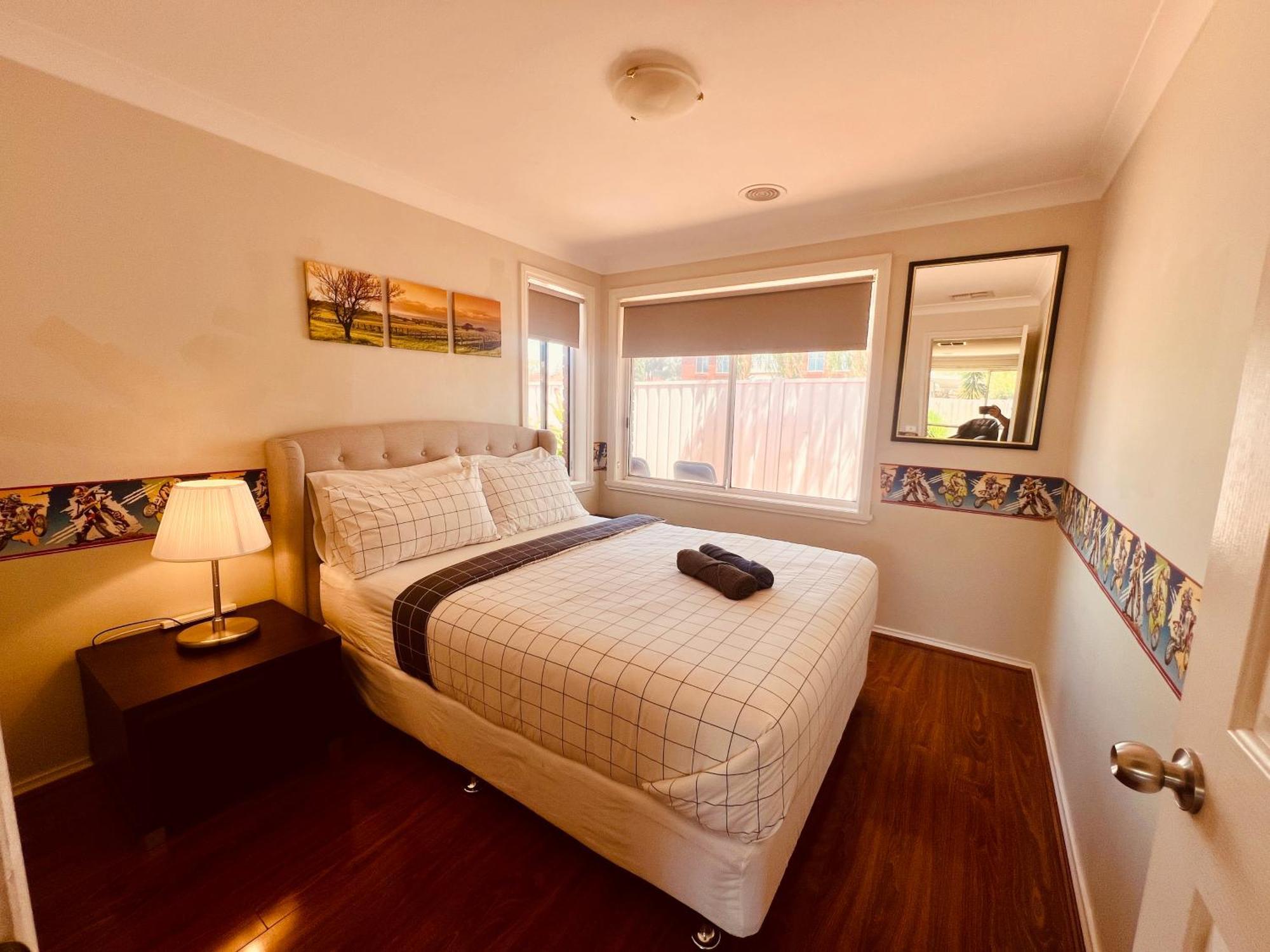 Spacious 6 Bedroom Holiday Home 15 Min Away From Melbourne Airport Sydenham Екстериор снимка
