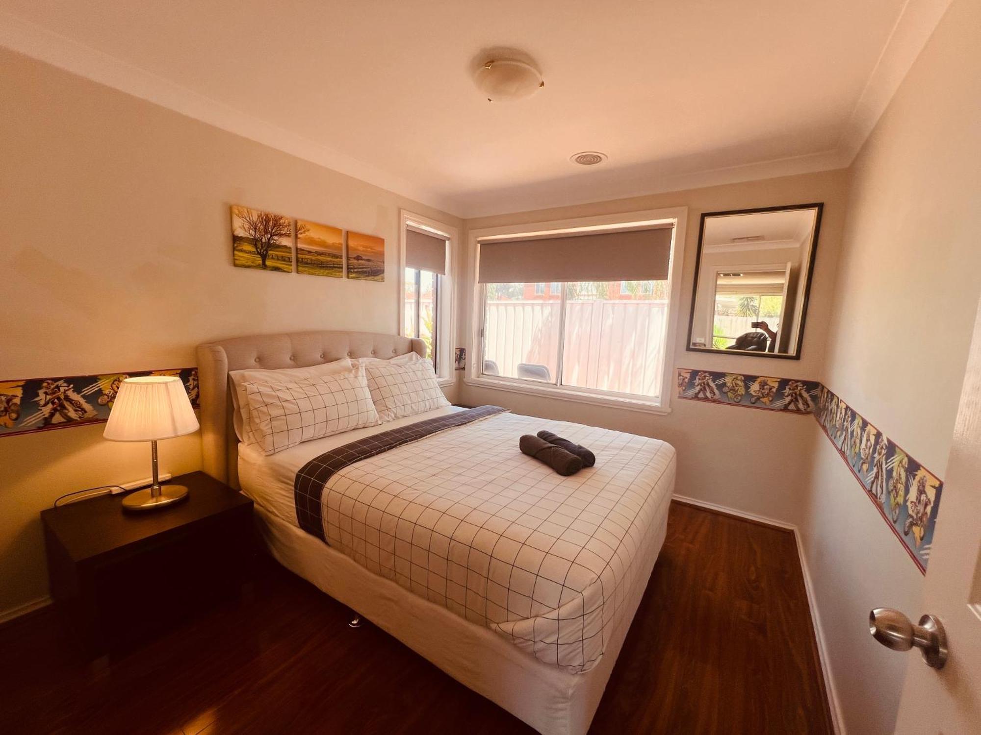 Spacious 6 Bedroom Holiday Home 15 Min Away From Melbourne Airport Sydenham Екстериор снимка