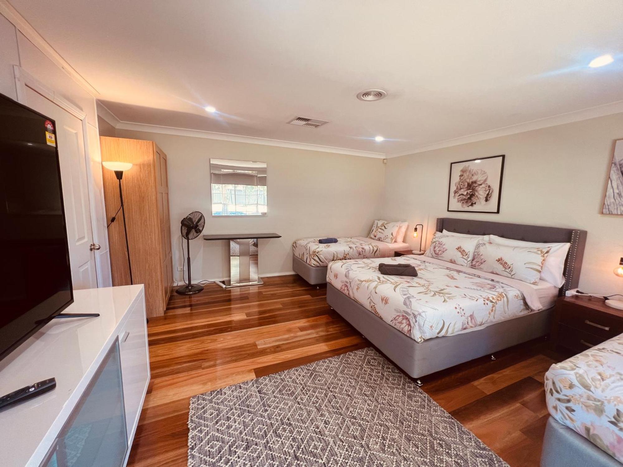 Spacious 6 Bedroom Holiday Home 15 Min Away From Melbourne Airport Sydenham Екстериор снимка